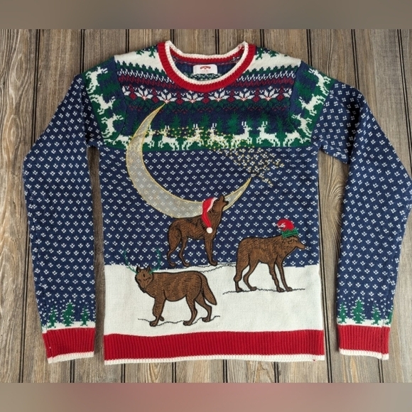 Holiday Time howling at the moon wolf Christmas sweater small embroidered - Picture 1 of 10